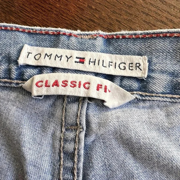 Tommy Hilfiger womens Classic Fit Light‎ Blue Jeans Size 32 - Picture 3 of 4